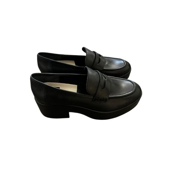 Yanni Loafer in Black
Dolce Vita - Picture 4 of 8